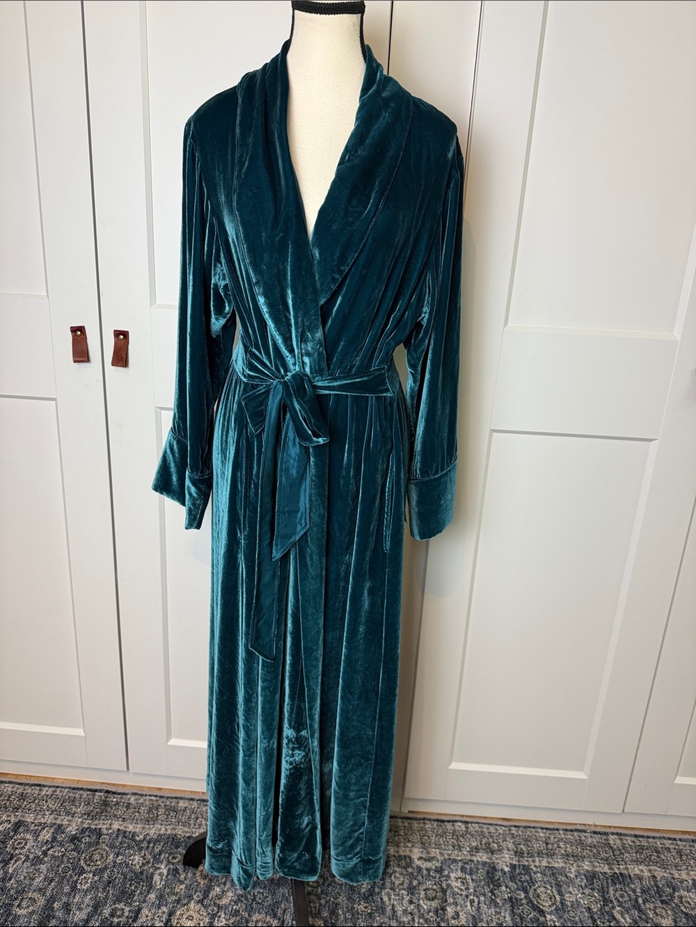 Silk soft surroundings crushed velvet rich blue green floor length robe MP